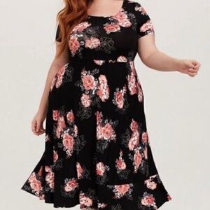 Torrid super soft black floral dress